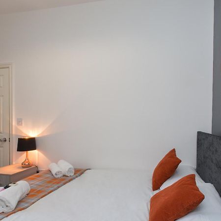 Townhouse @ Corporation Street Stoke Bed & Breakfast Bilik gambar
