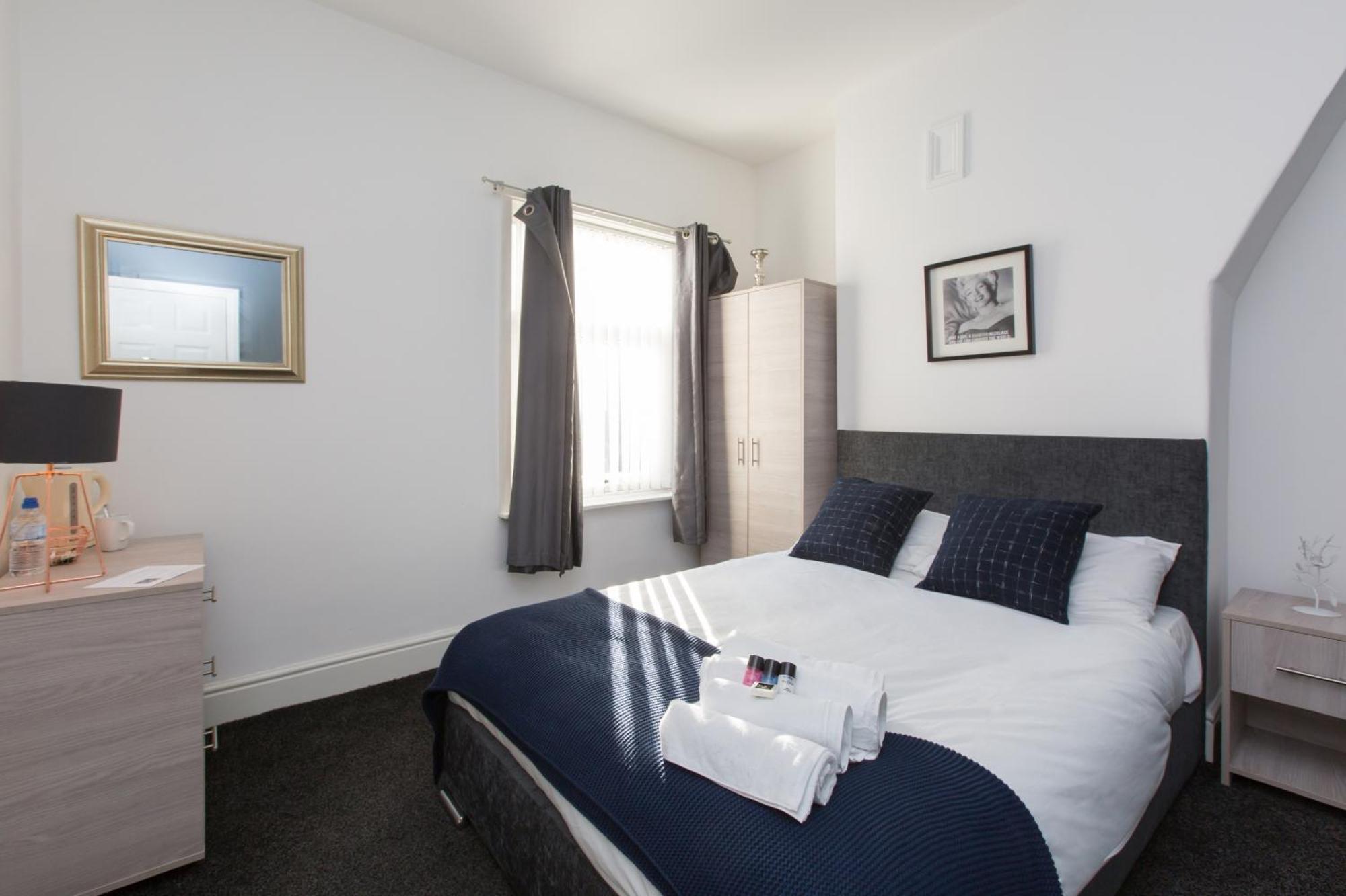 Townhouse @ Corporation Street Stoke Bed & Breakfast Bilik gambar